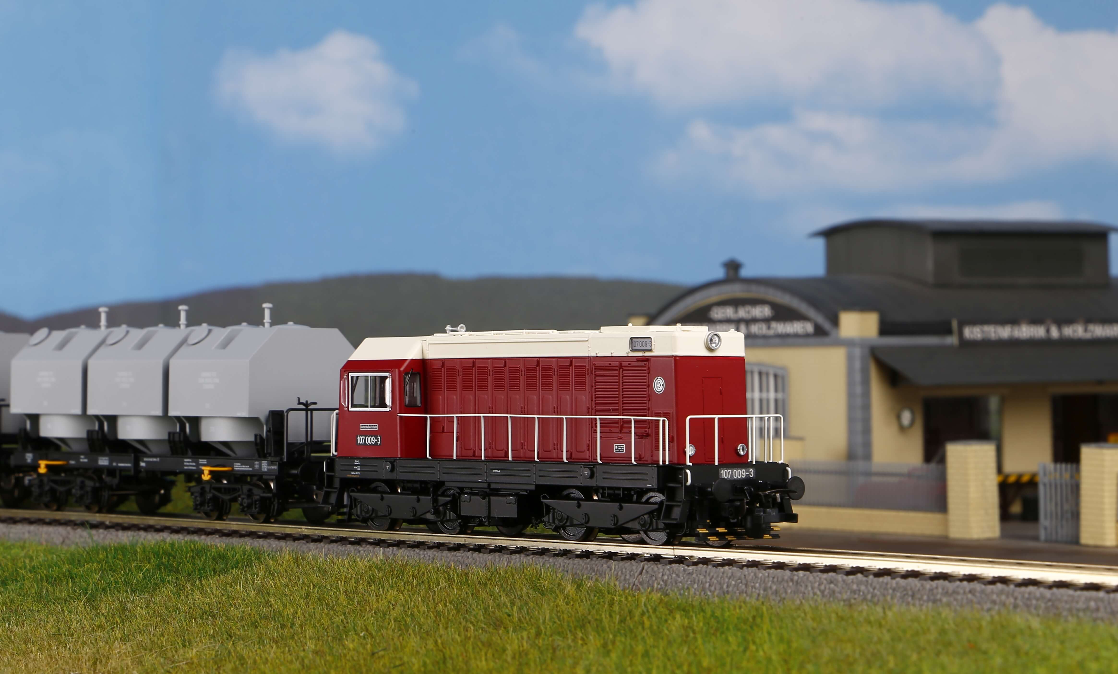 Piko H0 Diesellok BR 107 der DR 55910