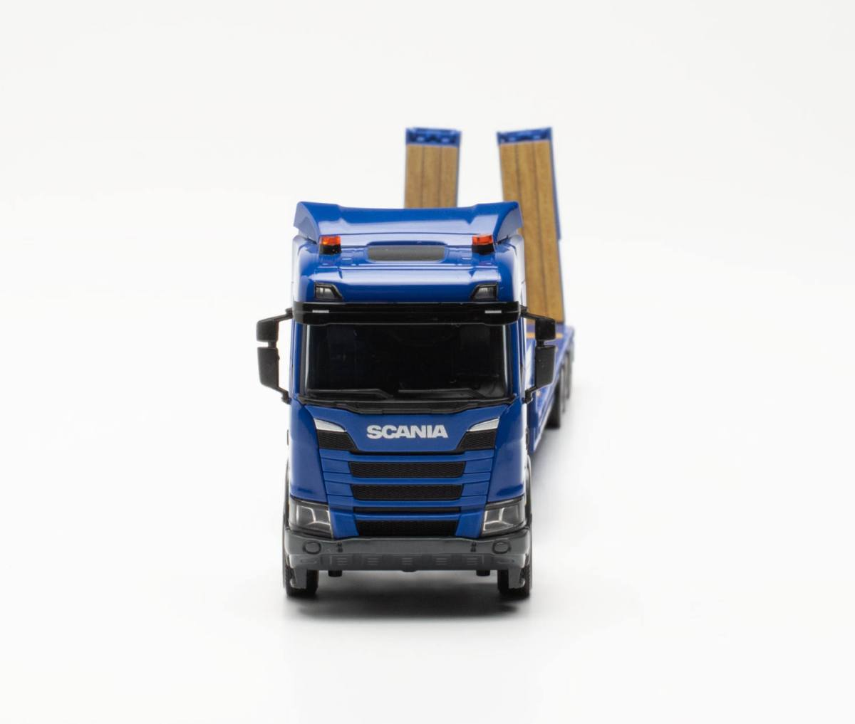 Herpa 747035 Scania CR ND Semitieflade-Sattelzug Wehrtechnische Dienststelle für Waffen und Munition