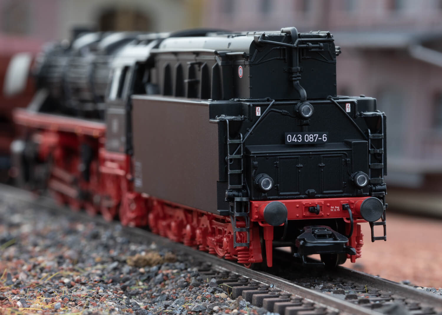 Märklin H0 39884 Dampflokomotive Baureihe 043 mit Öl-Tender der DB