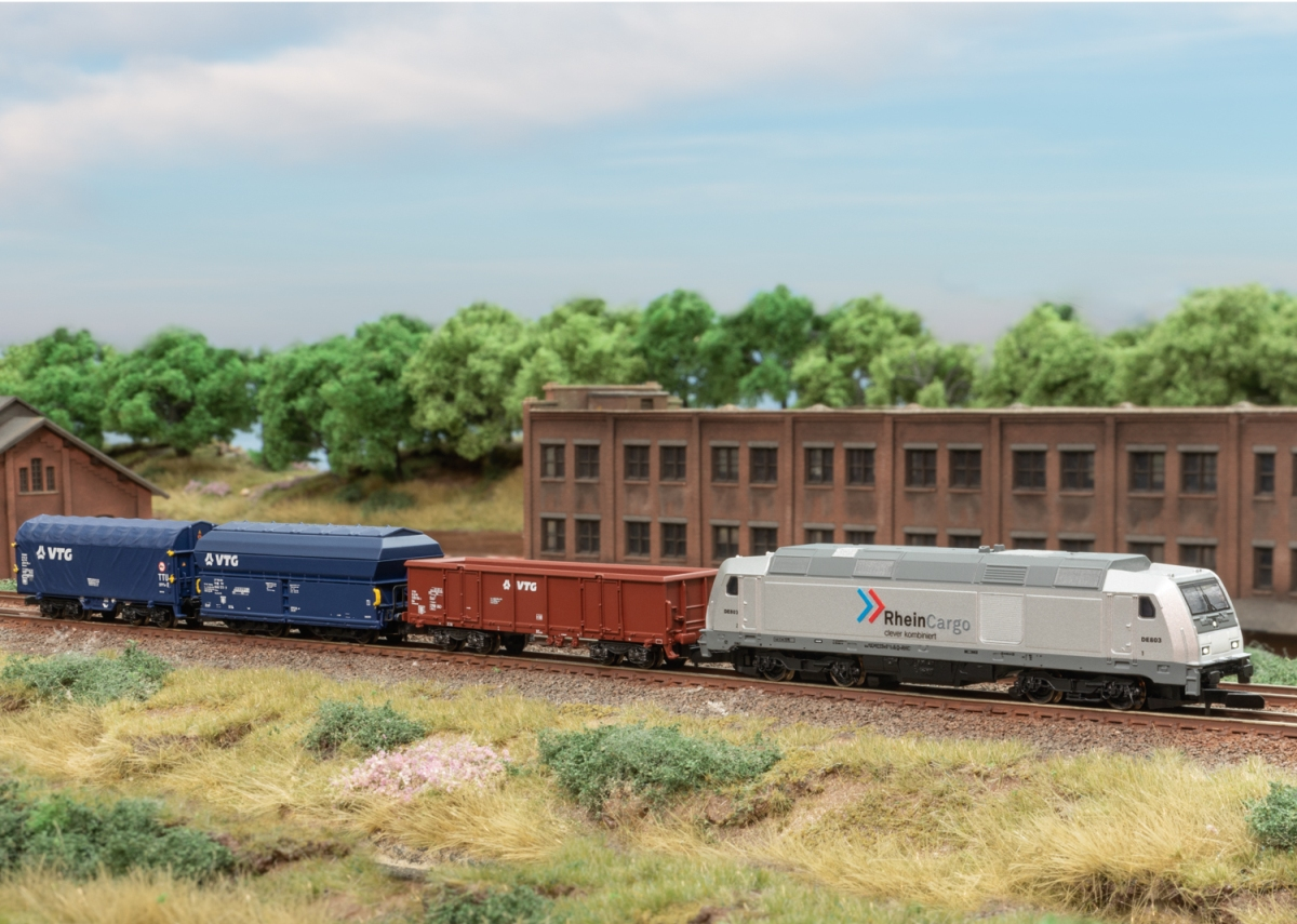 Märklin mini-club 81875 Startpackung moderner Güterverkehr Diesellok Baureihe 285