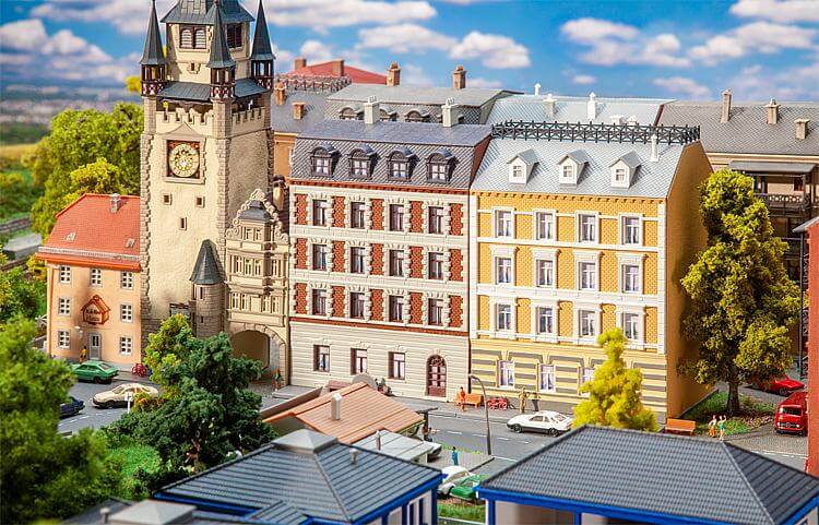 Faller 232388 Spur N 2 sanierte Stadthäuser