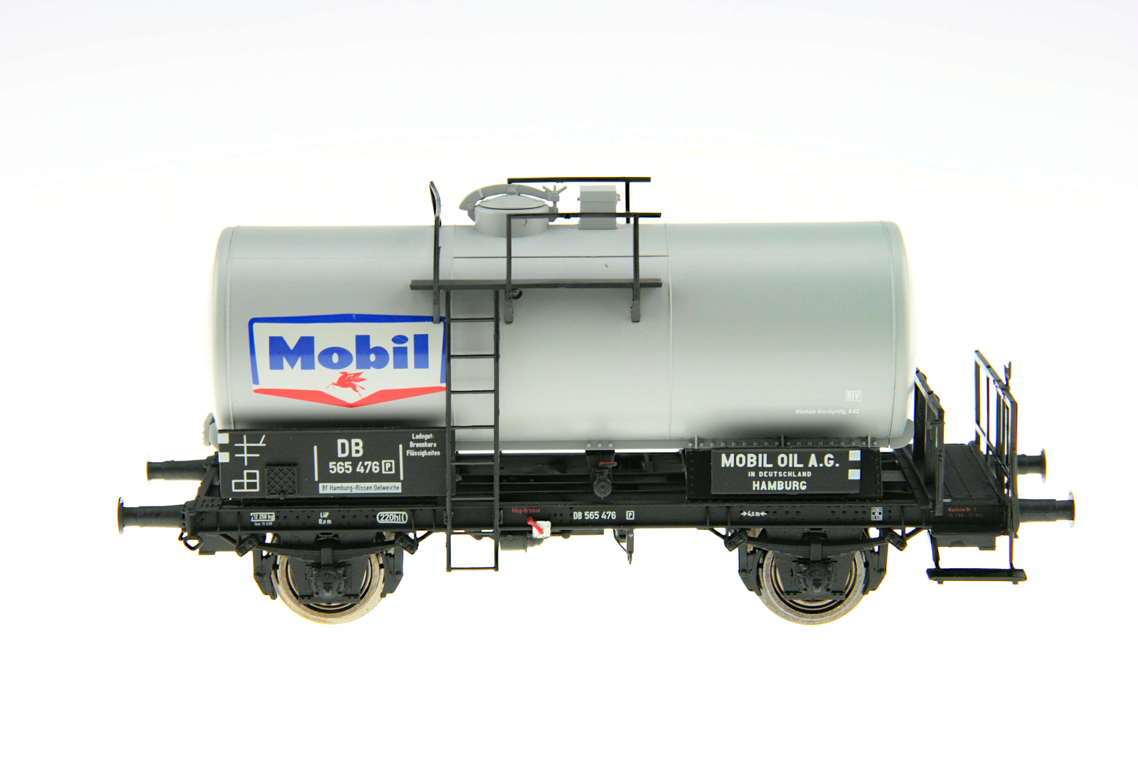 BRAWA 48863 2-achsiger Kesselwagen "Mobil" der DB