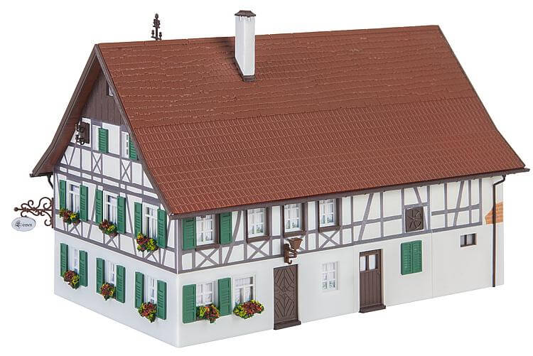 Faller 130556 Bauernhaus mit Wirtschaft