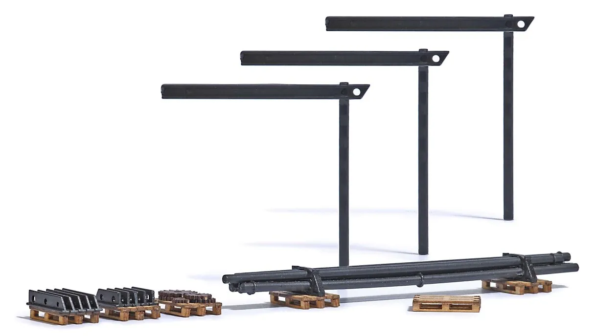 Busch 1815 Paletten mit Maschinenteilen