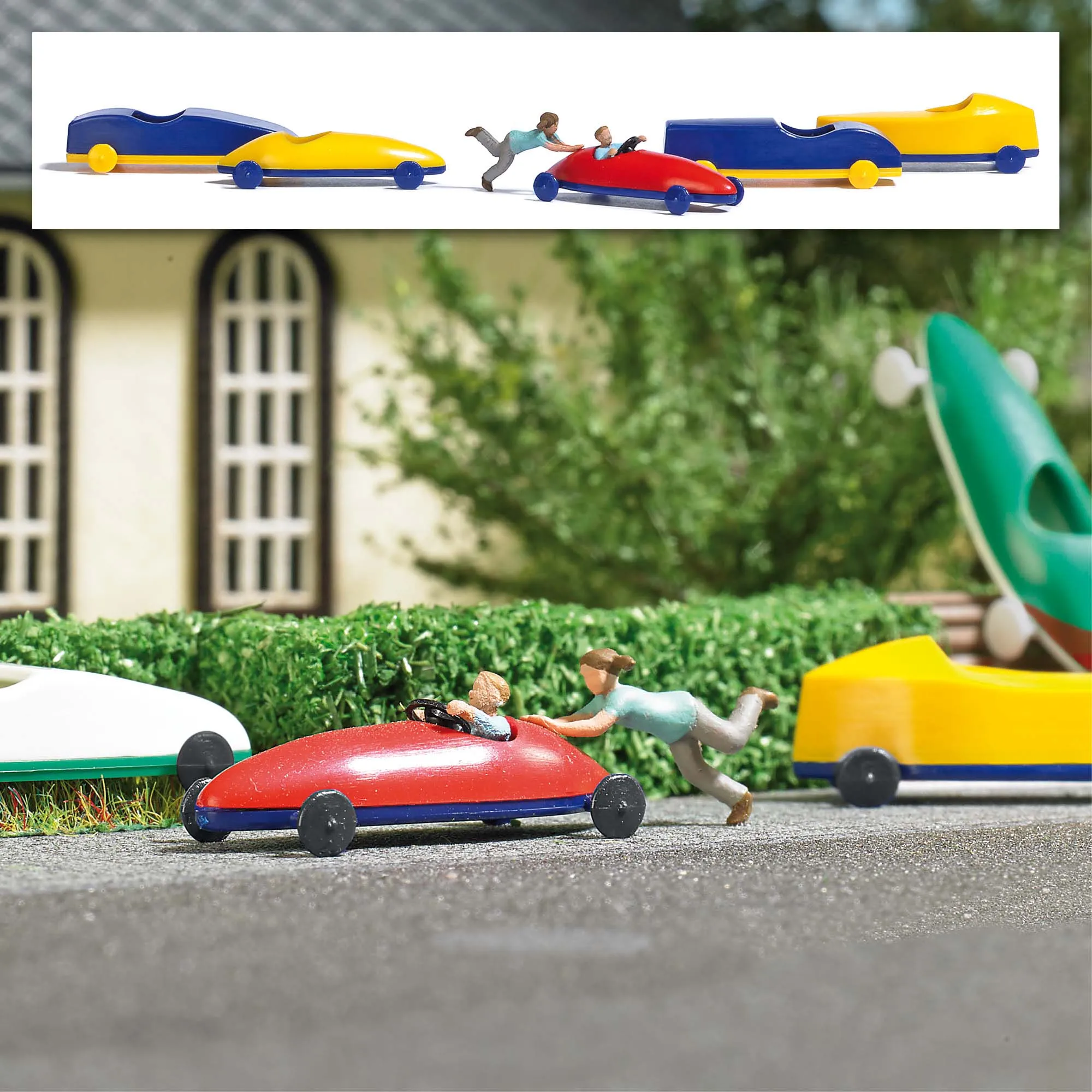 Busch H0 7944 Seifenkistenfahrt Action Set