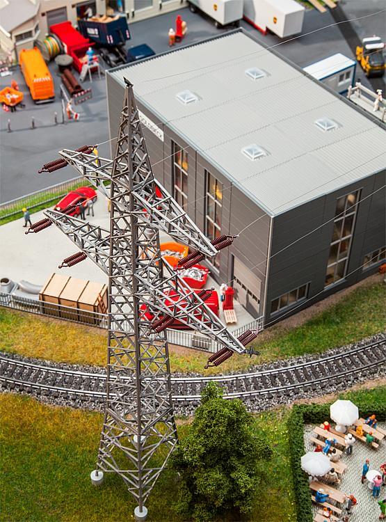 Faller 130898 H0 2 Freileitungsmasten (110 kV)