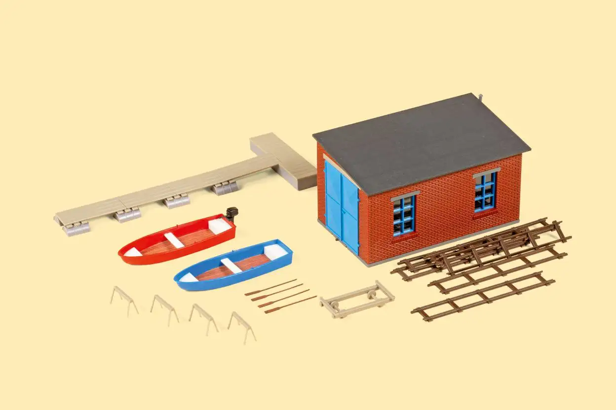 Auhagen 11476 Bootshaus mit Slipanlage