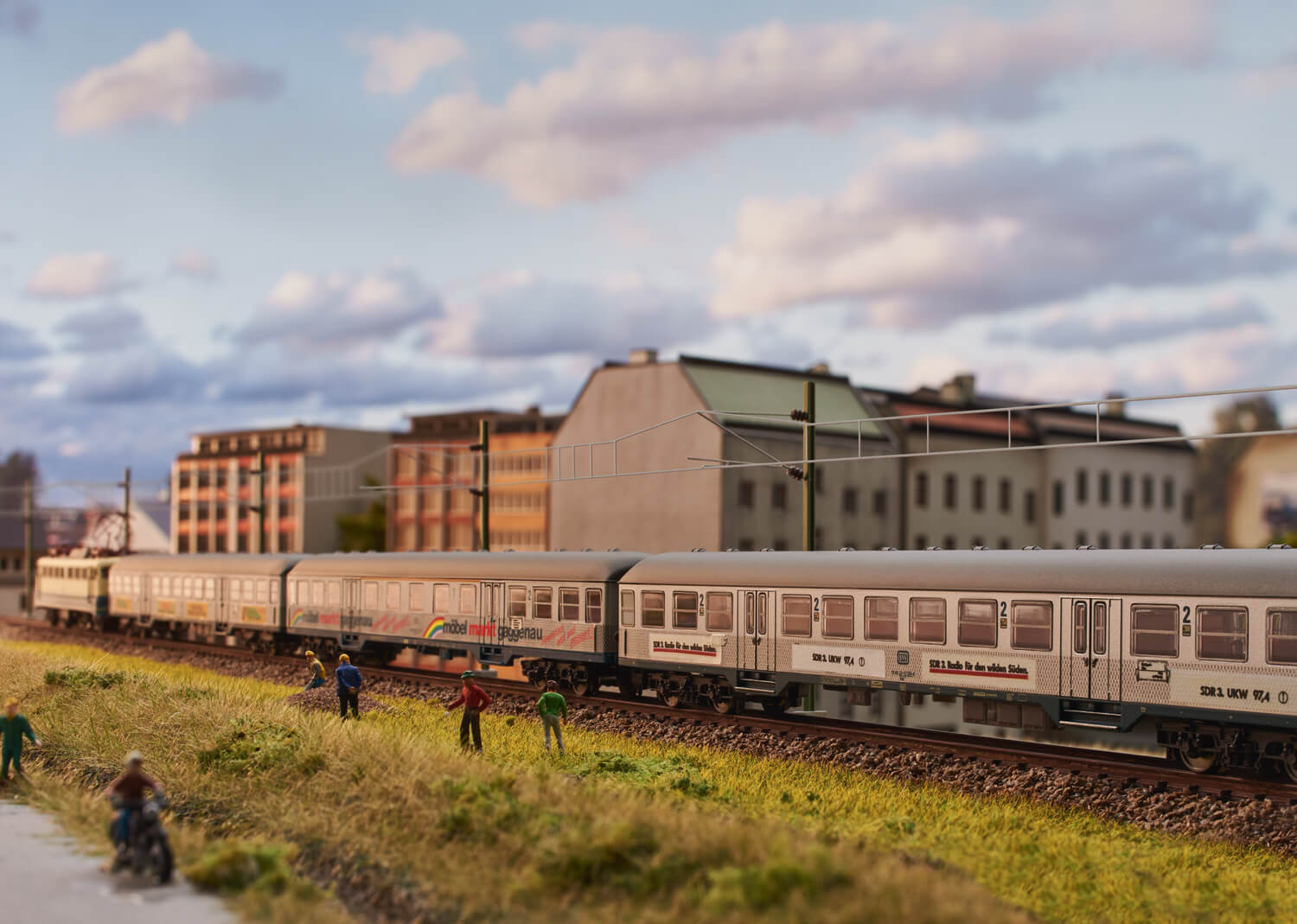 Minitrix 18213 Spur N Personenwagen-Set Silberlinge Werbung DB