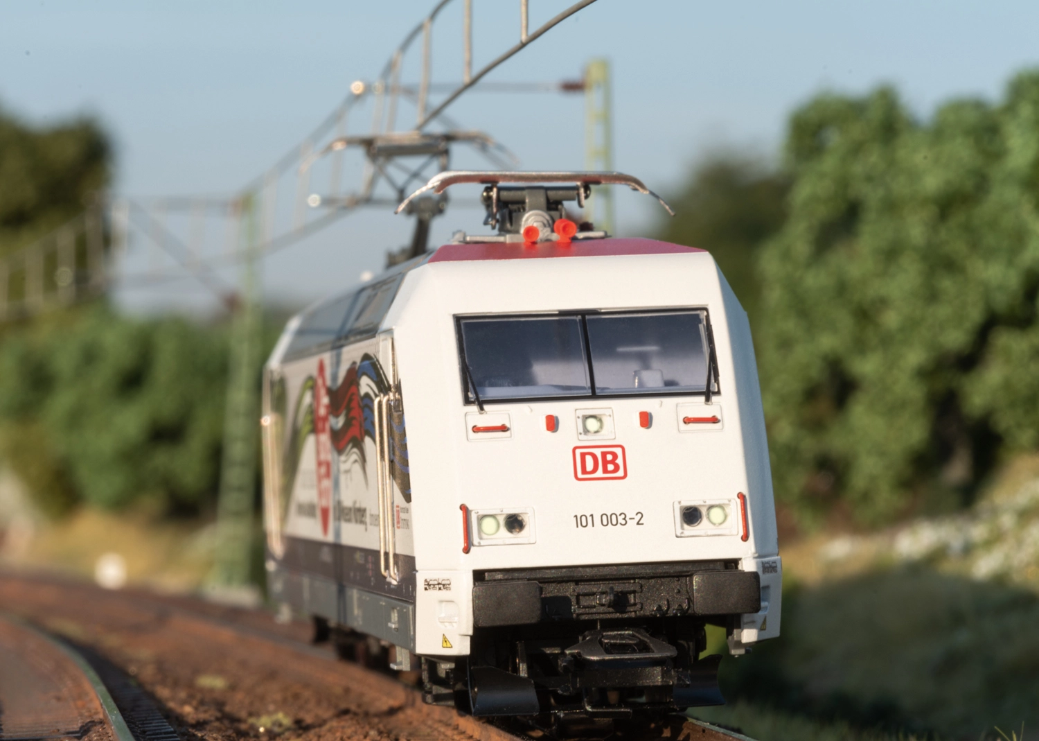 Trix H0 25379 Elektrolokomotive 101 003-2 DB AG