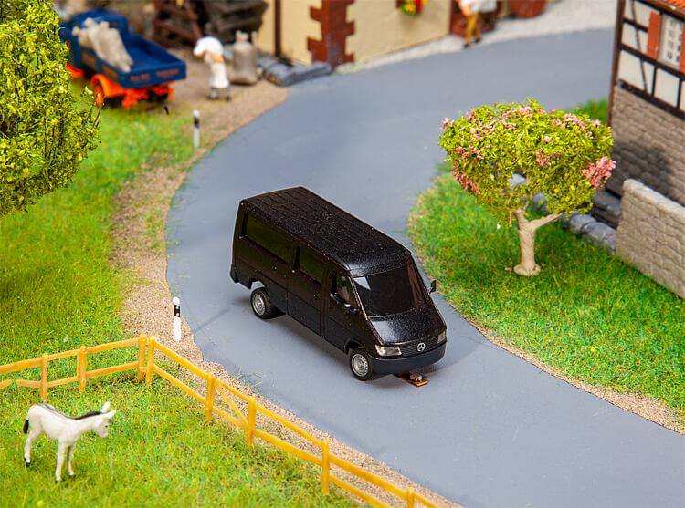 Faller 161432  Mercedes Benz Sprinter Großraumtaxi HERPA