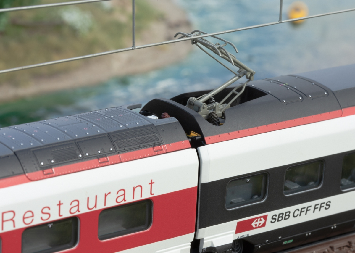 Märklin 39810 Hochgeschwindigkeits-Triebzug RABe 501 Giruno SBB