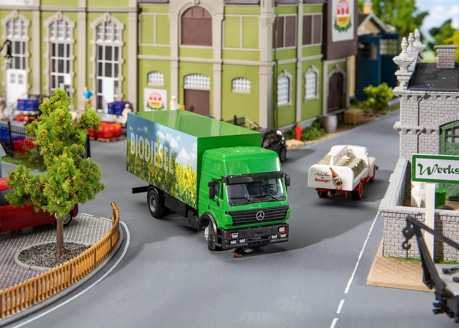 H0 Faller Car System 161436 LKW MB SK Biodiesel (HERPA)