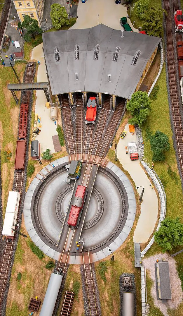 FALLER 120081 Ringlokschuppen Freilassing 