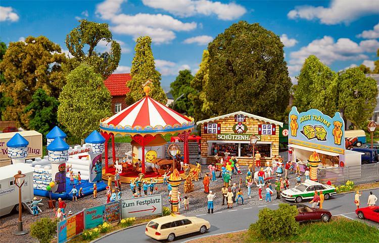 Faller H0 Aktions-Set Kleine Kirmes