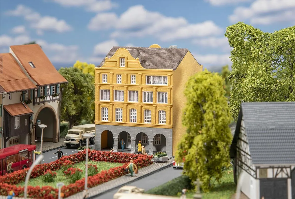FALLER 232177 Stadthaus mit Arkaden