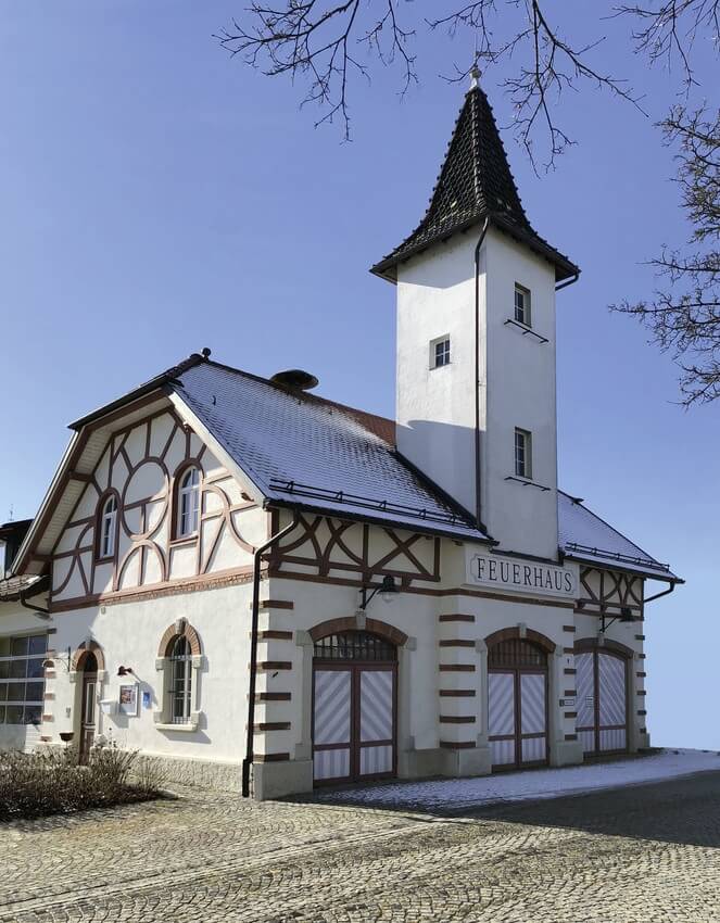 NOCH 63380 Feuerwehrwache mit micro-sound Sirene