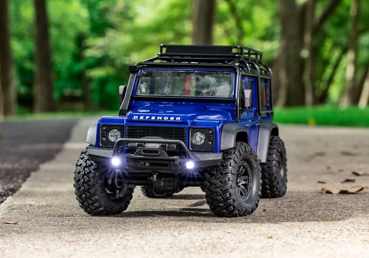 TRAXXAS® 97054-1BLUE TRX-4M Land Rover Defender, blau, RTR, 4WD inkl. Akku und Lade