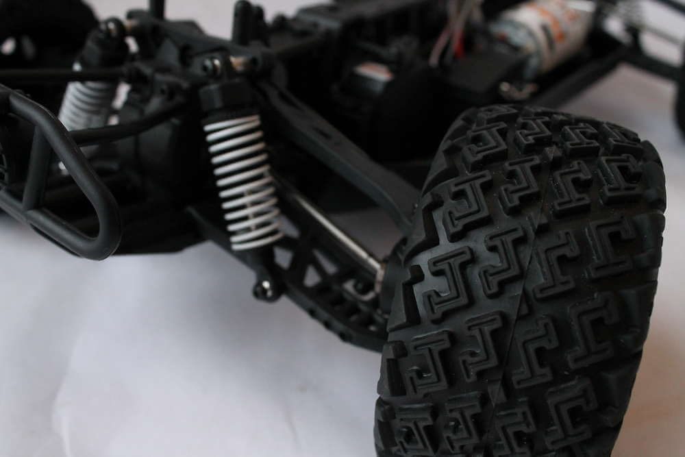 drive & fly Models 3042 GhostFighter 4WD RTR