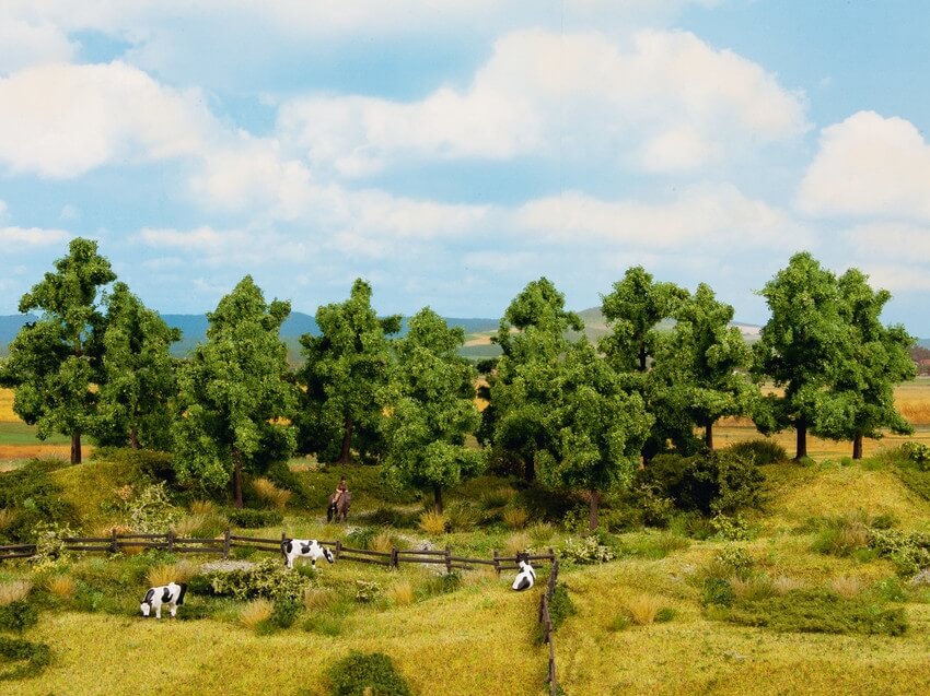 Noch 24600  H0 Laubbäume 