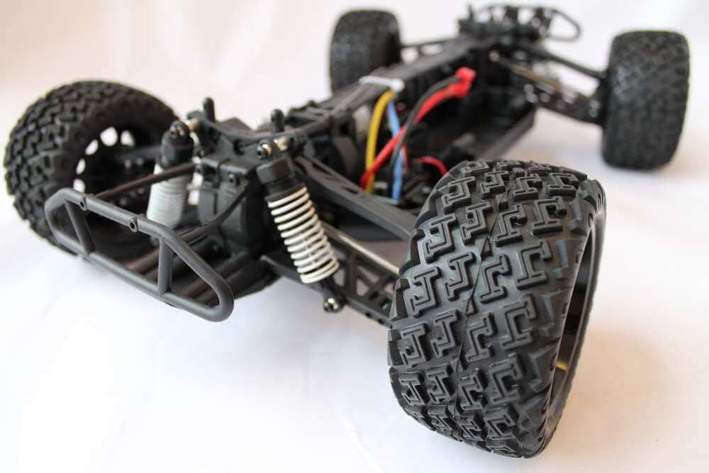 drive & fly Models 3042 GhostFighter 4WD RTR