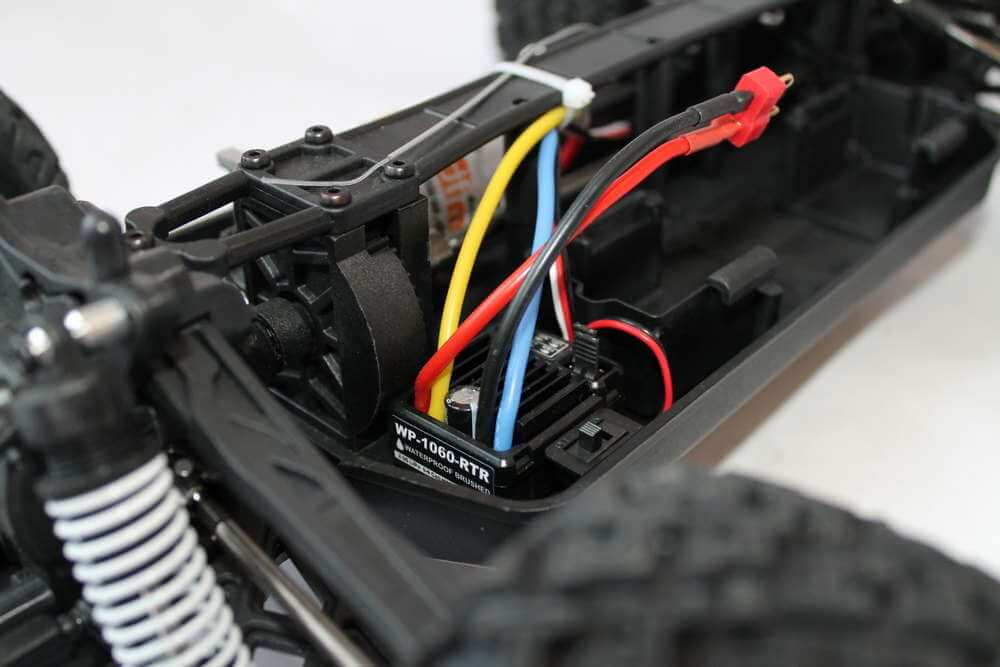 drive & fly Models 3042 GhostFighter 4WD RTR