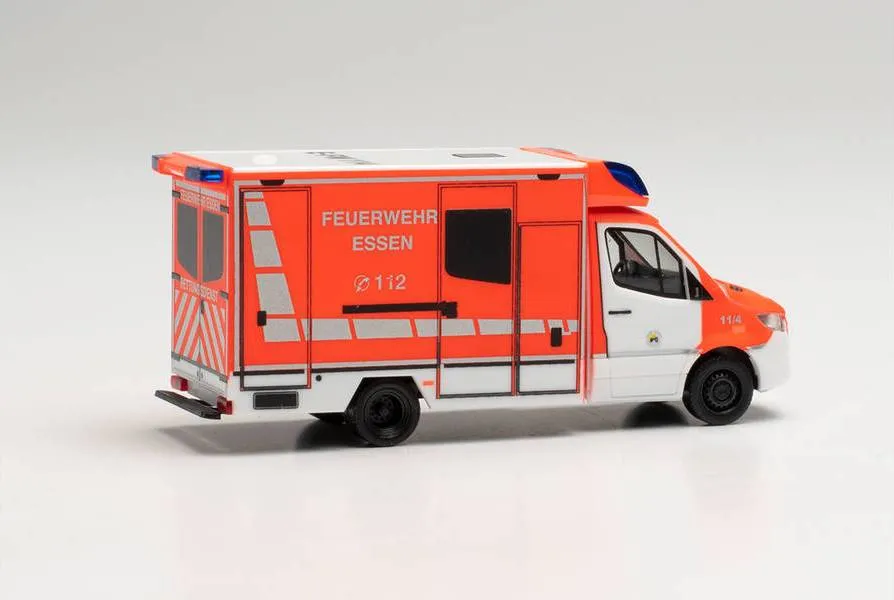 Herpa 096737 Mercedes-Benz Sprinter `18 Fahrtec RTW Feuerwehr Essen