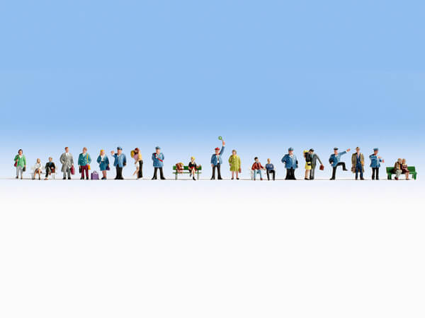 Noch 37105 Figuren-Set XL mit 24 Figuren Auf dem Bahnsteig