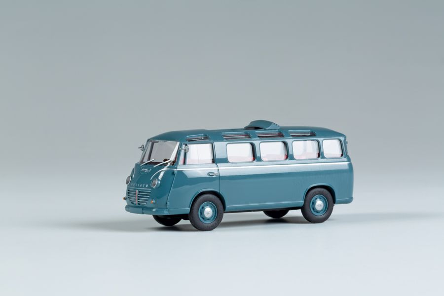  Auhagen 66018 Goliath Express 1100 Luxusbus hellblaugrau Dach offen 