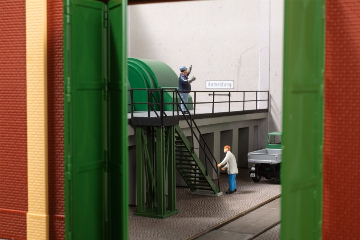 Auhagen 11458 H0 Umformerwerk mit Inneneinrichtung