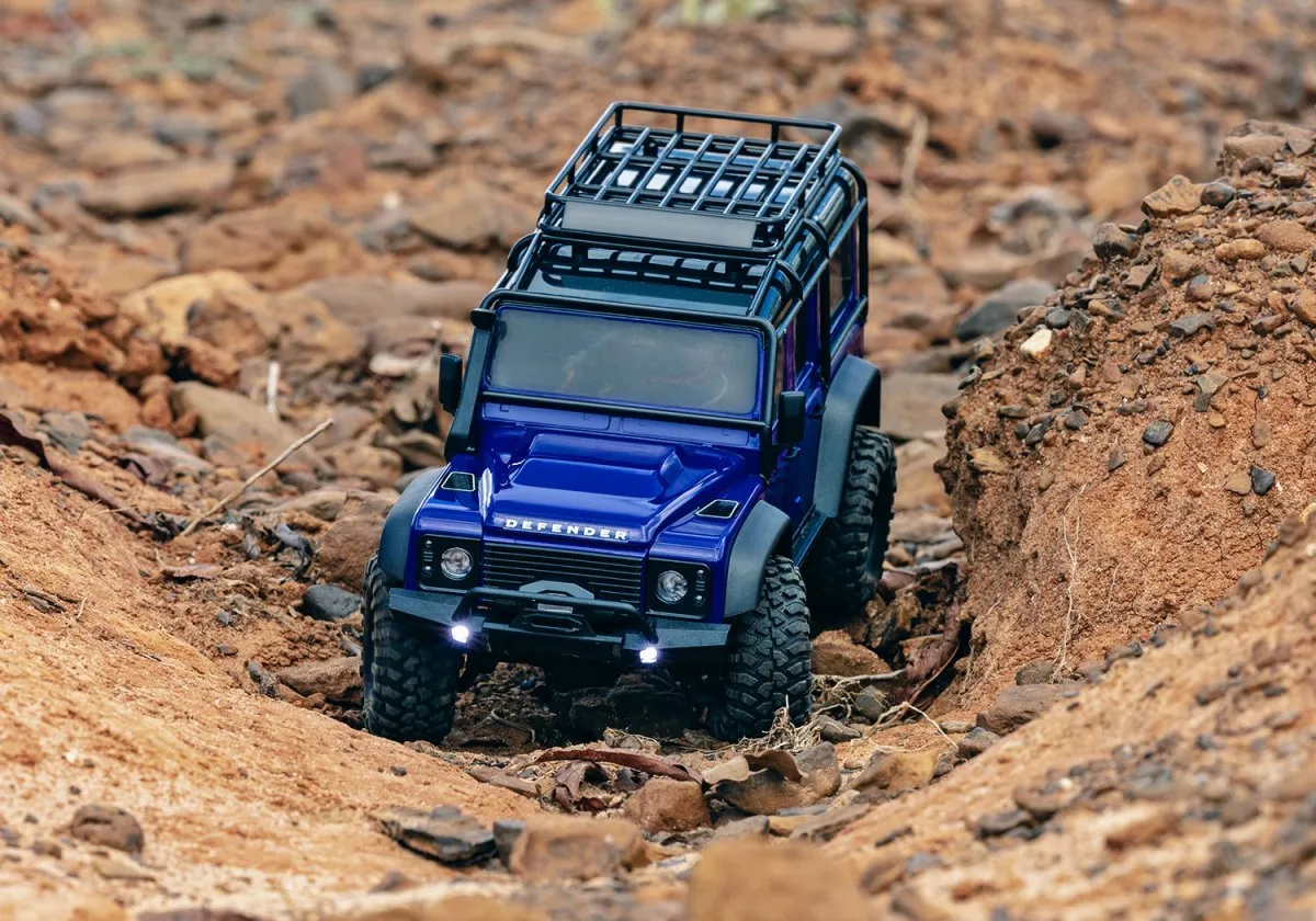 TRAXXAS® 97054-1BLUE TRX-4M Land Rover Defender, blau, RTR, 4WD inkl. Akku und Lade