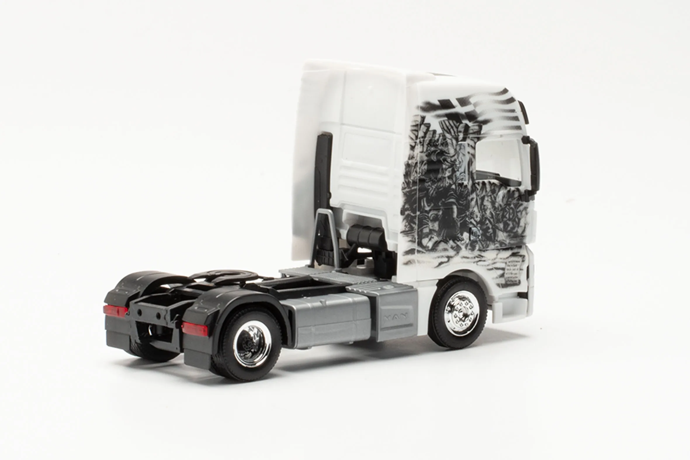 Herpa 314923 MAN TGX XXL Zugmaschine Lagoudakis 3 Leonidas König von Sparta Bayern Nürnberg